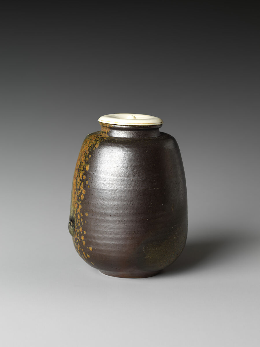 Tea Caddy (Chaire), Stoneware with natural ash glaze (Bizen ware), Japan