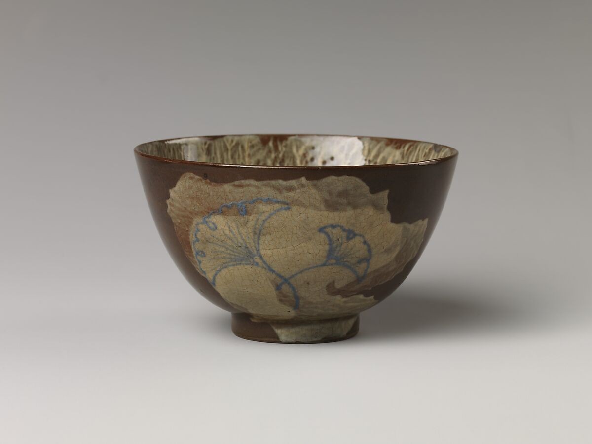 Tea Bowl with Decoration of Gingko Leaves, Stoneware with cobalt-blue design over brushed white slip (Utsutsugawa ware), Japan