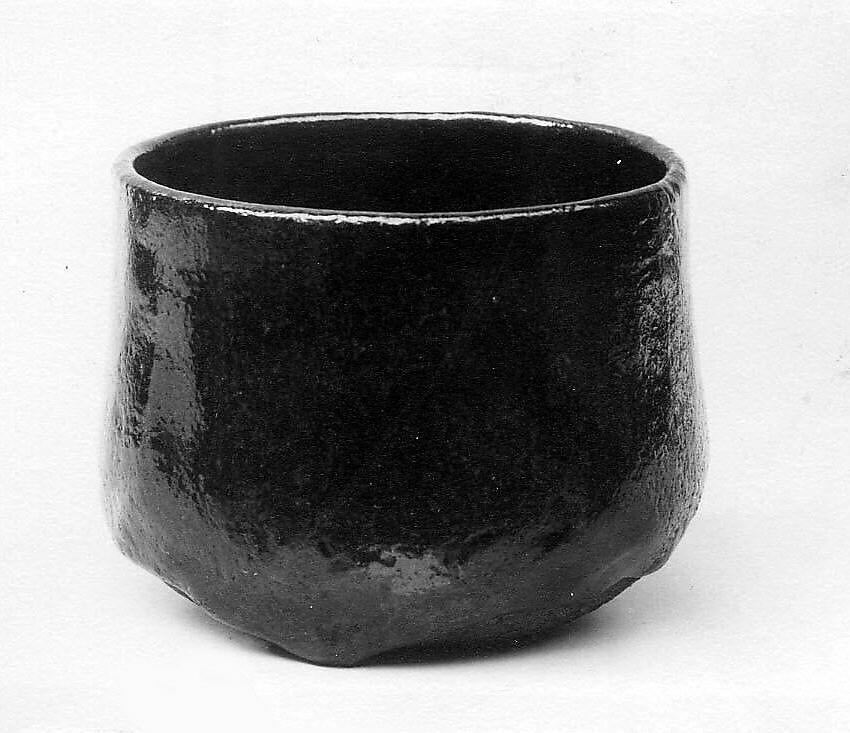 Teabowl, Attributed to Honnami Kuchu (Japanese,), Clay; thick black underglaze with red overglaze (Takagamine ware), Japan 