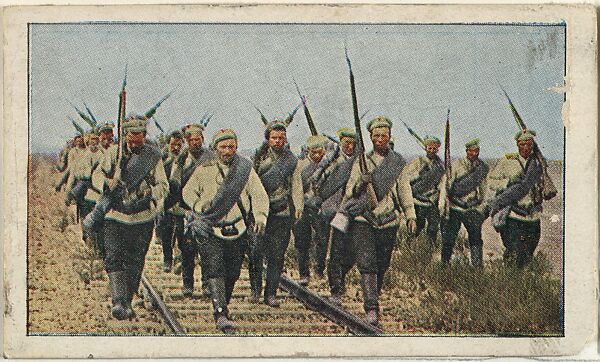 Card No. 30, Russians Advance Along Railway, from the World War I Scenes series (T121) issued by Sweet Caporal Cigarettes, Issued by American Tobacco Company, Photolithograph 