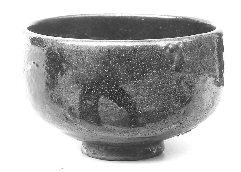 Teabowl, Ryōnyu (died 1835), Rounded body, well defined foot; brown clay, yellow underglaze, black, red and green overglaze (Raku ware), Japan 