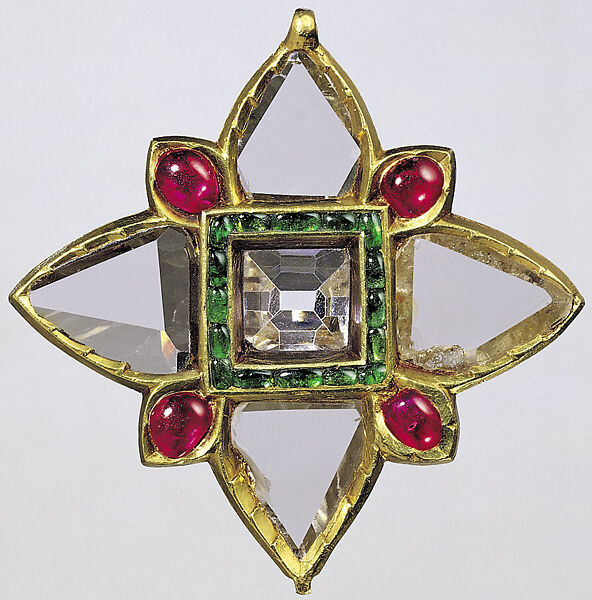Quatrefoil Pendant, Fabricated from gold; worked in kundan technique and set with diamonds, rubies and emeralds