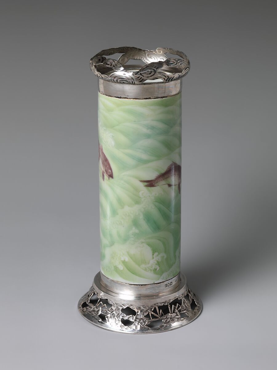 Vase with Carps in Waves, Makuzu Kōzan I (Miyagawa Toranosuke) (Japanese, 1842–1916), Porcelain with metal fittings, Japan