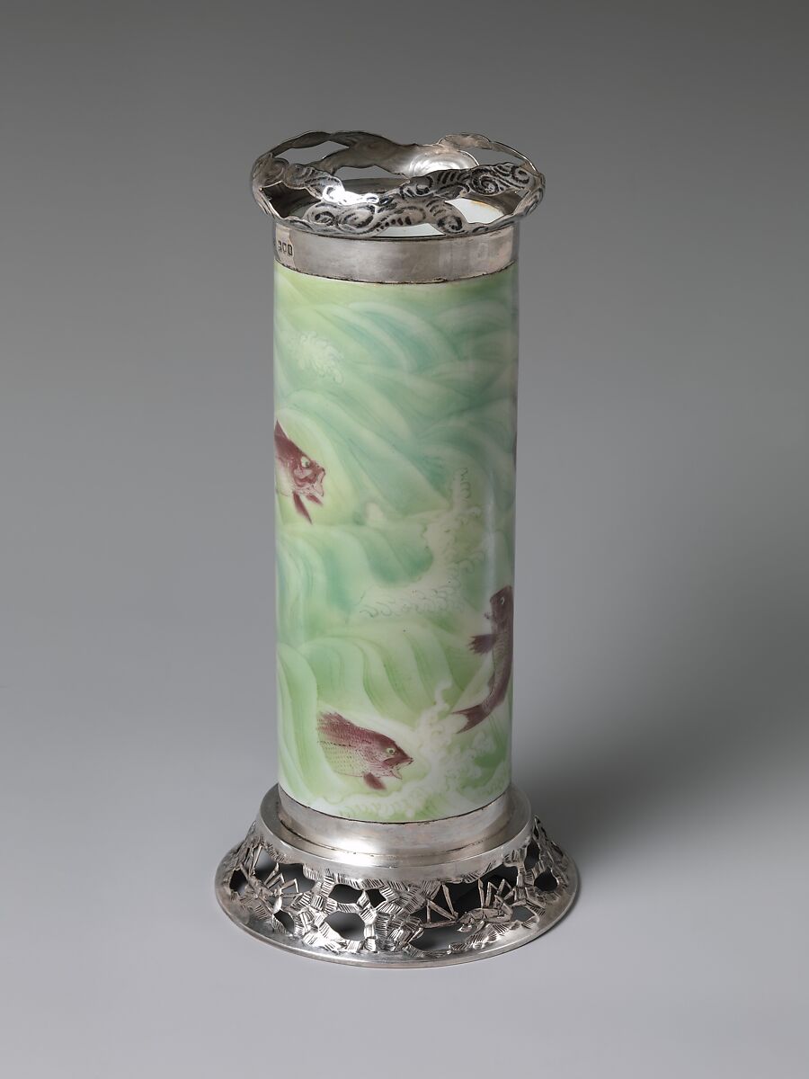 Vase with Carps in Waves, Makuzu Kōzan I (Miyagawa Toranosuke) (Japanese, 1842–1916), Porcelain with metal fittings, Japan