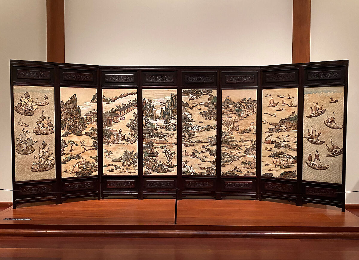 Folding screen with figures in a landscape, Carved talc mounted on silk, China