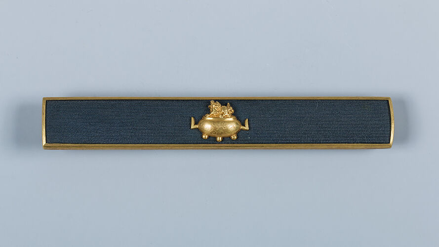 Set of Sword Fittings (Mitokoromono) with Two Additional Knife Handles (Kozuka) and a Pair of Grip Ornaments (Menuki)