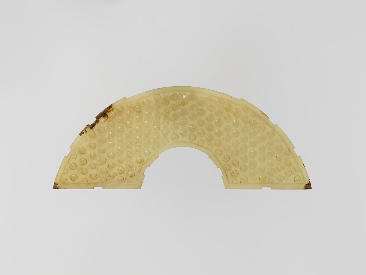 Arc-Shaped Pendant (Huang), Jade (nephrite), China