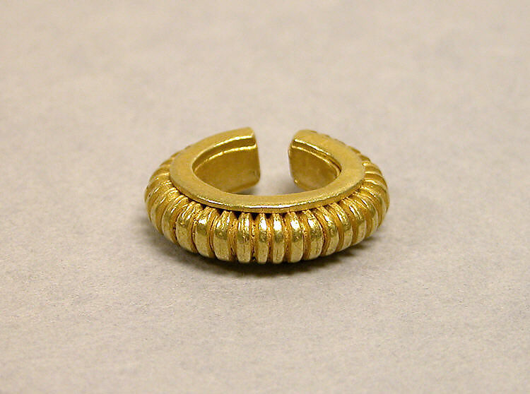 Pair of Ear Ornaments with Design of Fused Discs, Gold, Indonesia (Central Java)