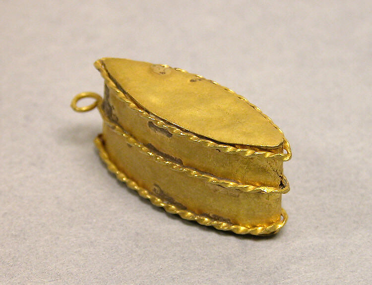 Amulet, Waisted by Triple Wire Twist, Gold, Indonesia (Central Java) 