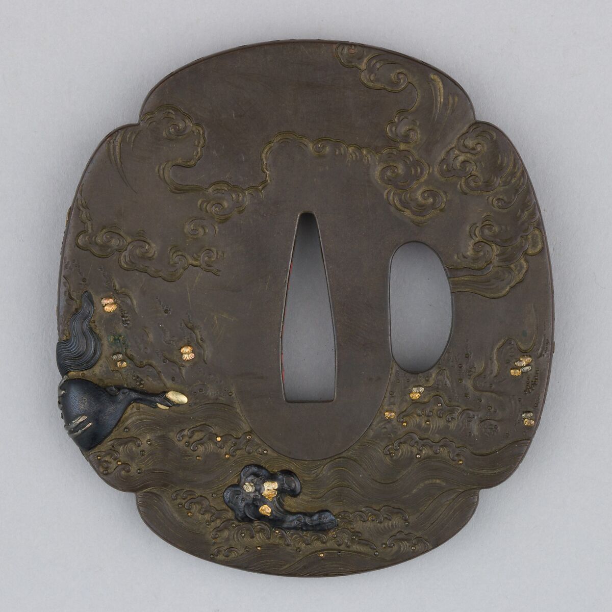 Sword Guard (Tsuba), Copper-silver alloy (shibuichi), gold, copper-gold alloy (shakudō), copper, Japanese