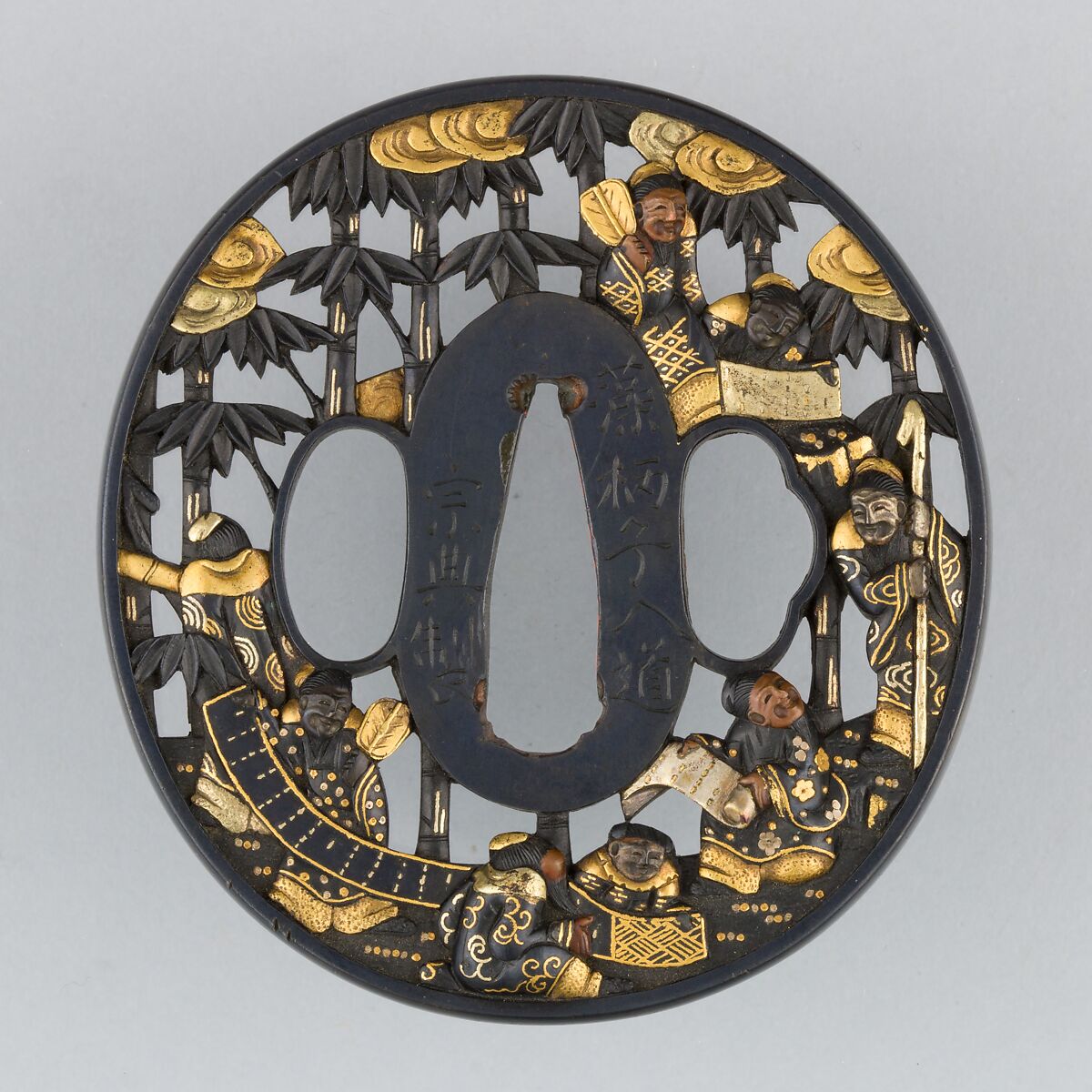 Sword Guard (Tsuba), Copper-gold alloy (shakudō), gold, copper, silver, Japanese 