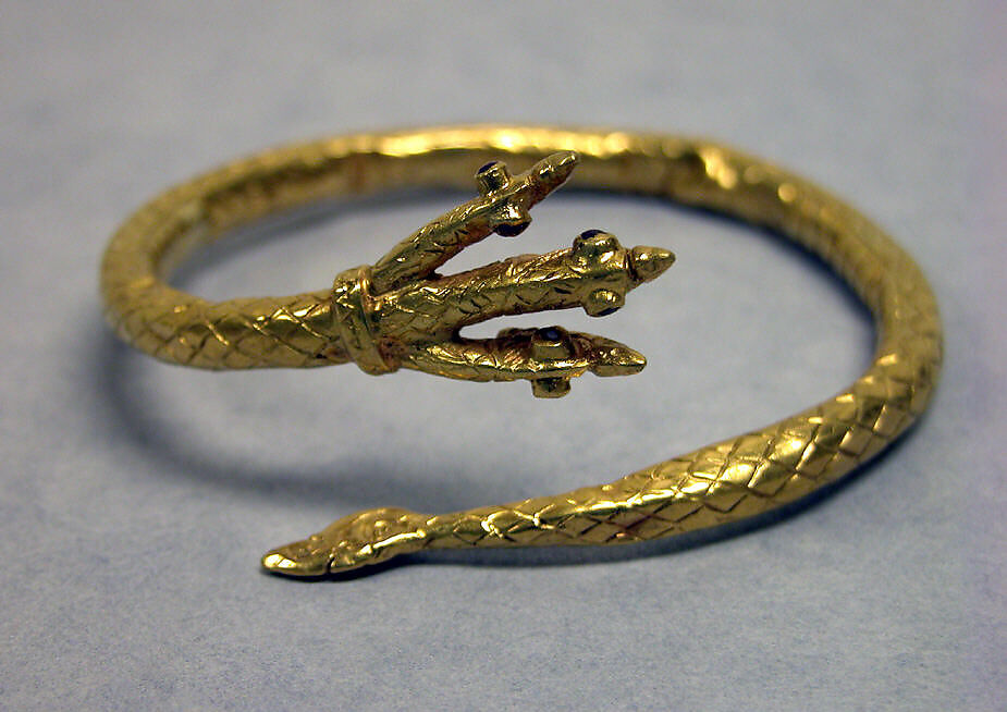 Bracelet with Three-Headed Snake, Gold, Northern Thailand 