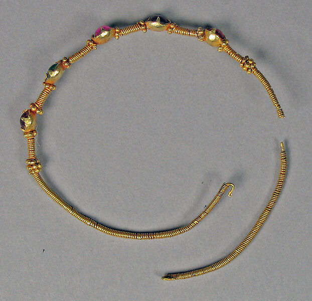 Bracelet with Twisted Wire and Stone, Gold, Indonesia (Central Java) 
