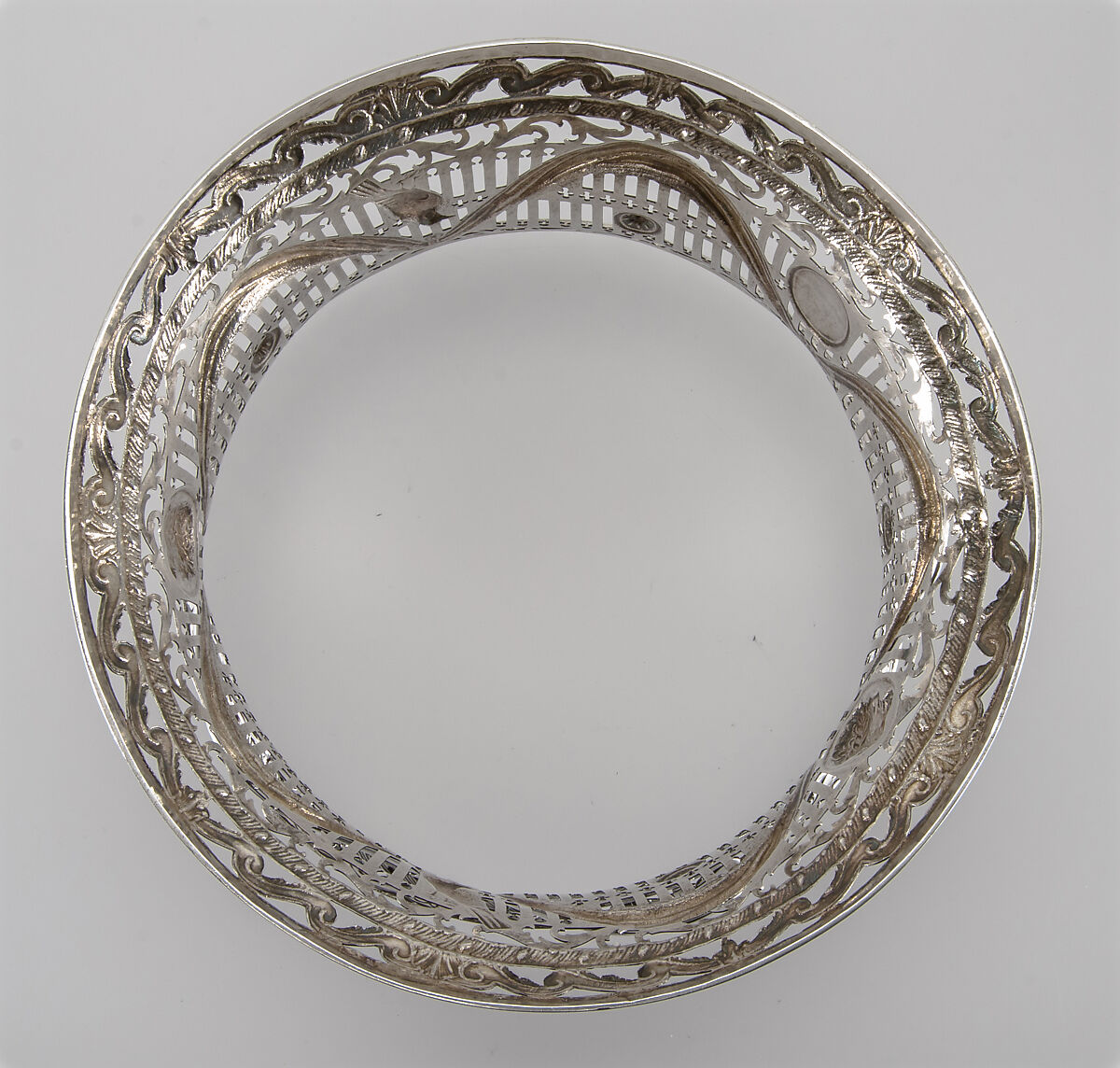 Dish ring, Unidentified Dublin maker W. H., Silver, Irish