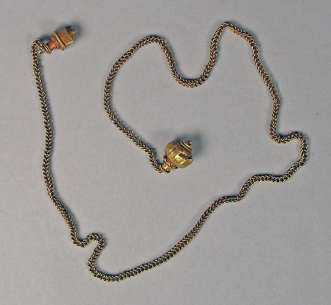 Looped-Chain with Cube and Lotus Ends, Gold, Indonesia (Central Java) 