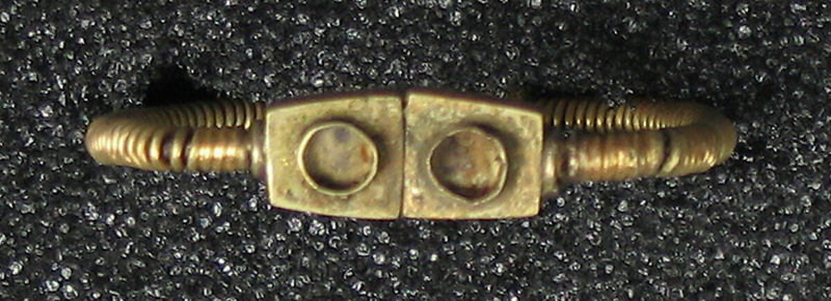 Toe Ring with Two Rectangular Bezels, Gold, Indonesia (East Java) 