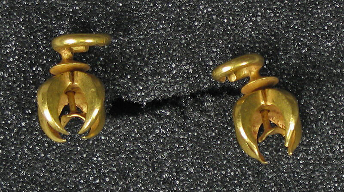 Pair of Earrings in Cruciform Shape, Gold, Indonesia (Central Java) 