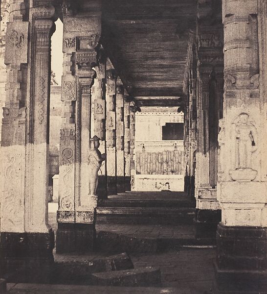 Madura. The great pagoda, interior view of part of [muroothappa sarvacar] munduppum., Linnaeus Tripe (British, Devonport (Plymouth Dock) 1822–1902 Devonport) 