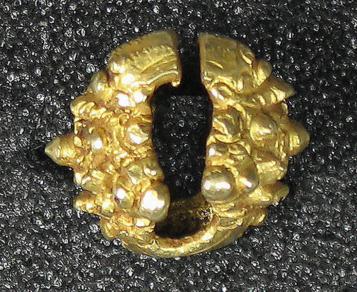 Earrings with Foliate Decoration, Gold, Indonesia (Central Java) 
