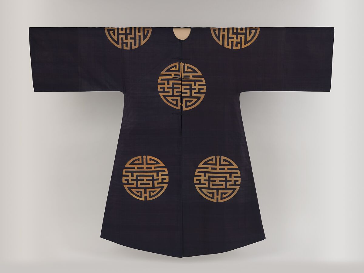 Woman's Ensemble of Robe and Coat with Shou Medallions, Silk and metallic thread tapestry (kesi), China 