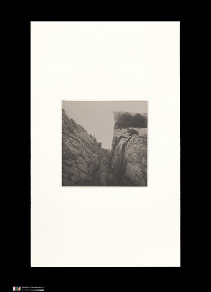 Odes, Taca Sui (Chinese, born 1984), 108 silver gelatin prints mounted in 9 albums, China