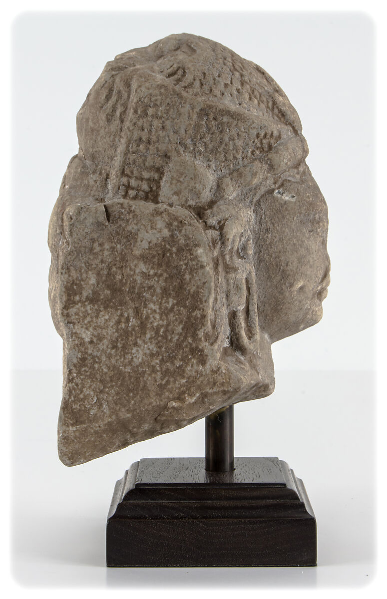 Head of Vaitunkta Vishnu, Stone, probably chlorite, Northern Pakistan (Brahmanical post-Gupta)