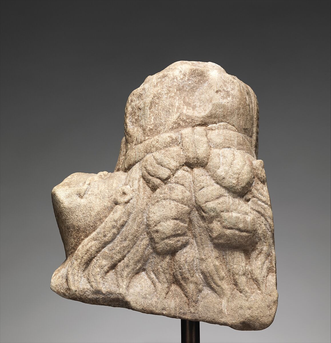 Head of Vaitunkta Vishnu, Stone, probably chlorite, Northern Pakistan (Brahmanical post-Gupta)