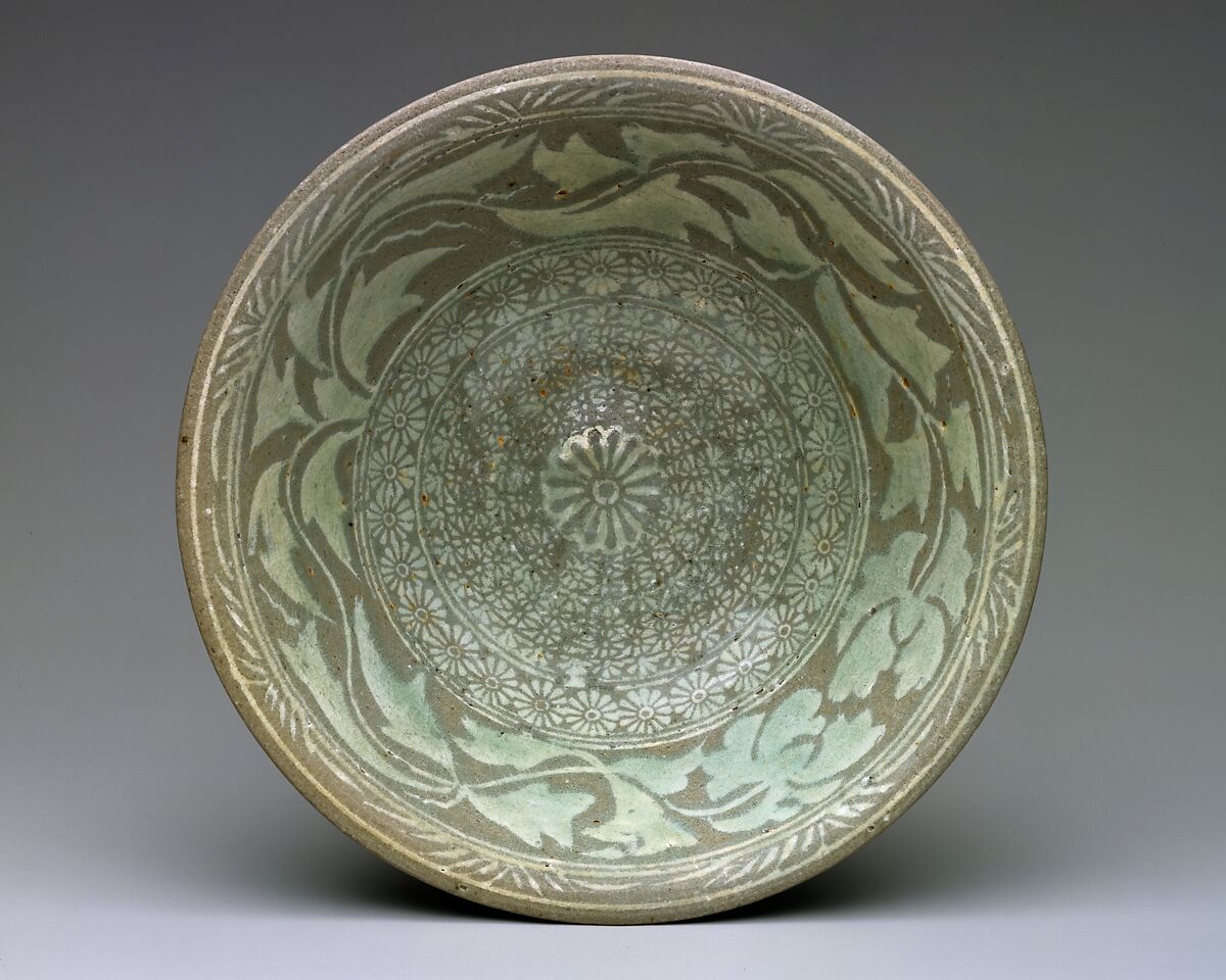 Bowl decorated with peony leaves and chrysanthemum, Buncheong ware with sgraffito and stamped design, Korea