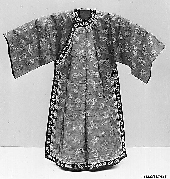 Women's Tapestry-Woven (Kesi) Robe with Roundels, Silk, metallic thread, China 