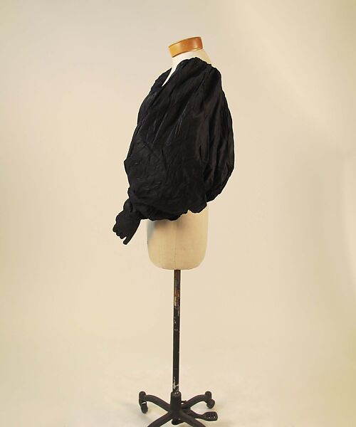 Gloves, House of Givenchy (French, founded 1952), silk, synthetic, French