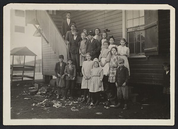 The Morning Attendance at the Mill School, Huntsville, Alabama, Lewis Hine (American, 1874–1940), Gelatin silver print 