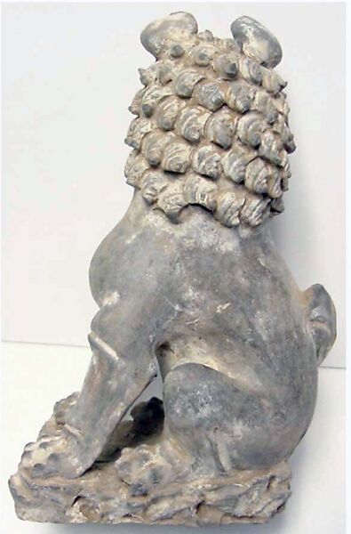 Lion, Earthenware with traces of pigments, China