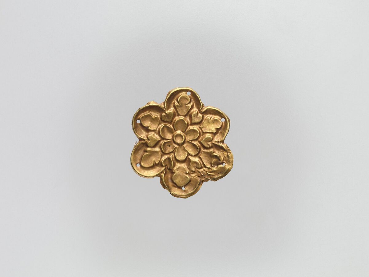 Flower-Shaped Clothing Plaque, Gold, China (Xinjiang Autonomous Region, Central Asia) 