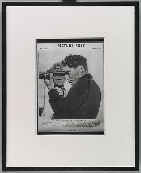 Camera Self-Portrait II (Eyemo-Capa), Adrià Julià (Spanish, born 1974), Lenticular print