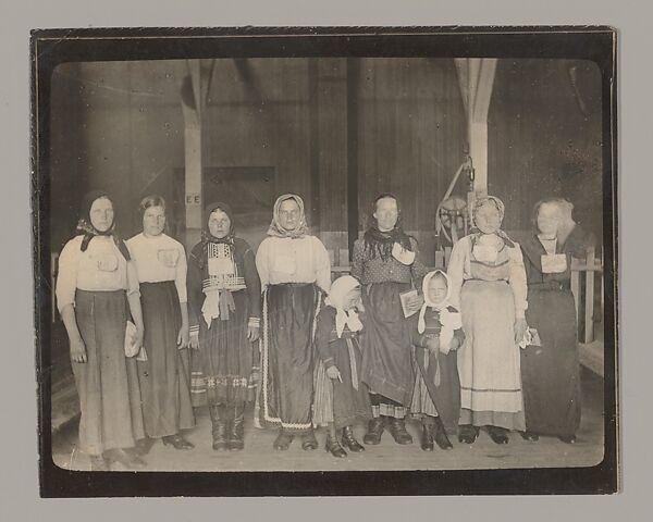 [Hungarian Immigrants, Ellis Island, New York]