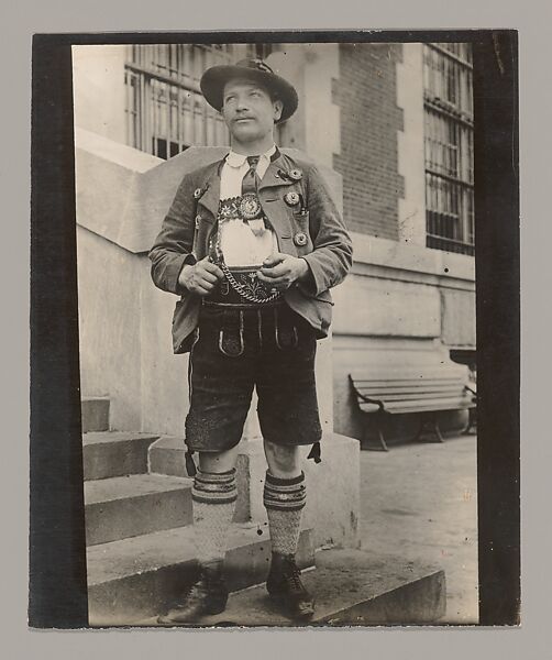 [Wilhelm Schleich, a Miner from Hohenpeissenberg, Bavaria; Ellis Island, New York], Augustus Frederick Sherman (American, Lynn, Pennsylvania 1865–1925 New York), Gelatin silver print 