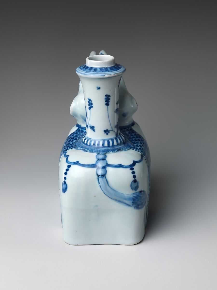 Elephant-Shaped Kendi Drinking Vessel, Porcelain painted in underglaze blue, China