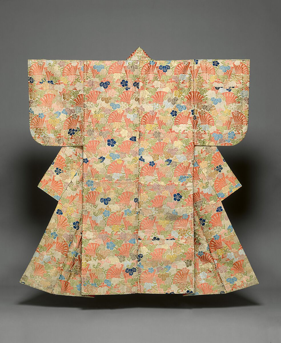 Noh Costume (Karaori) with Cypress Fans and Moonflower (Yūgao) Blossoms, Twill-weave silk with brocading in silk and supplementary-weft patterning in silk and metallic thread, Japan 