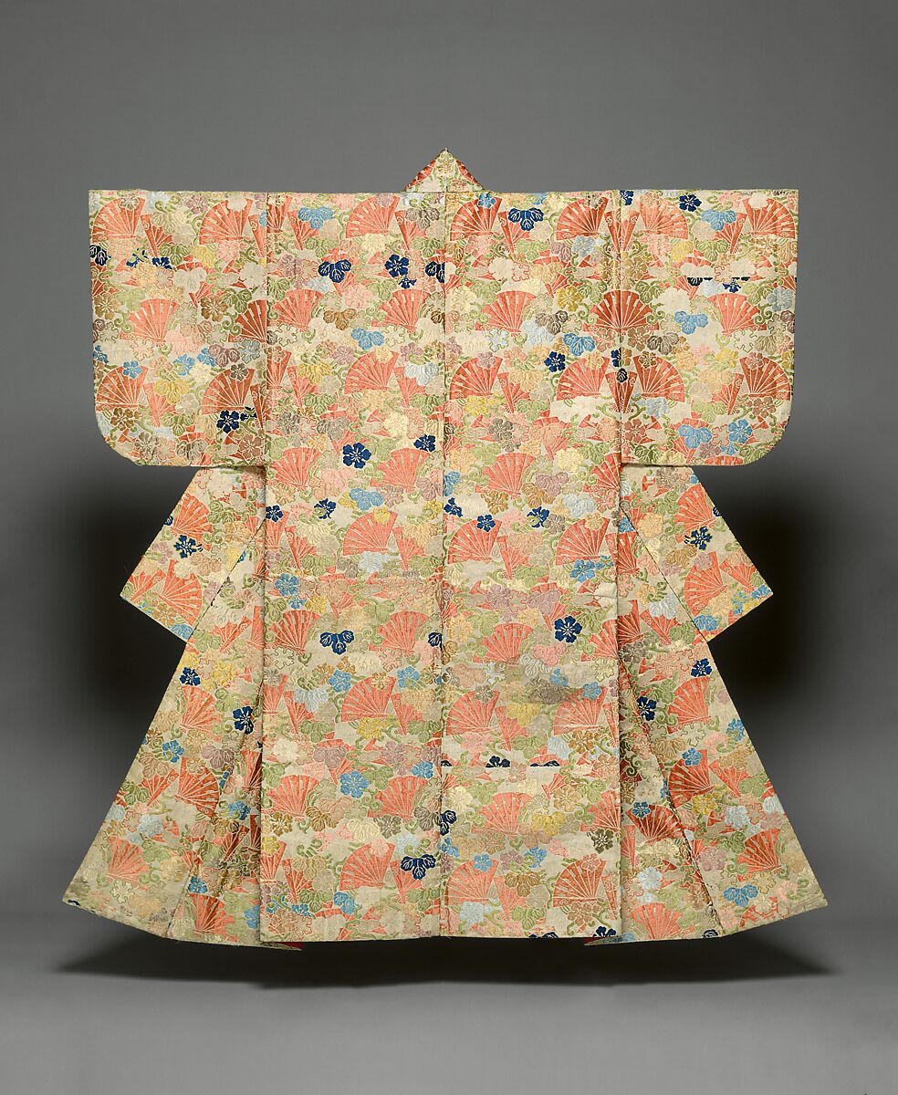 Noh Costume (Karaori) with Cypress Fans and Moonflower (Yūgao) Blossoms, Twill-weave silk with brocading in silk and supplementary-weft patterning in silk and metallic thread, Japan