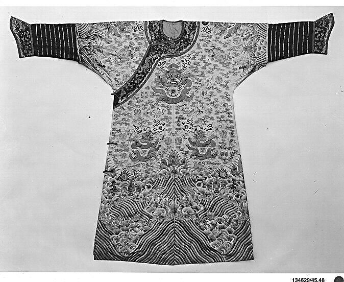 Emperor's Twelve-Symbol robe, Silk, China 