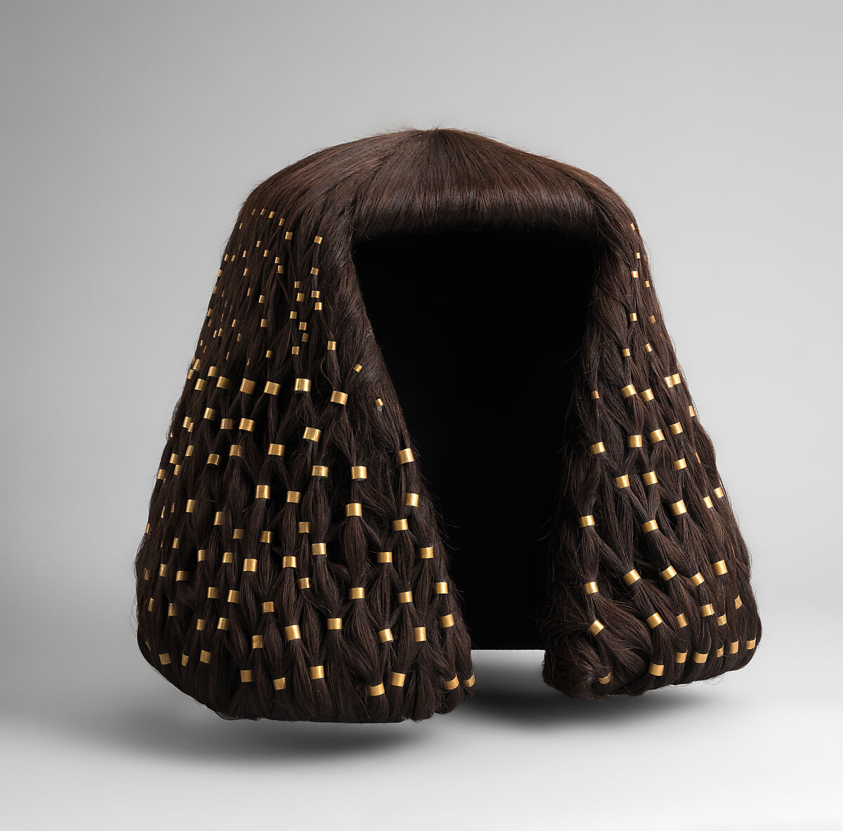 Wig rings of Sithathoryunet, on a modern wig, Gold