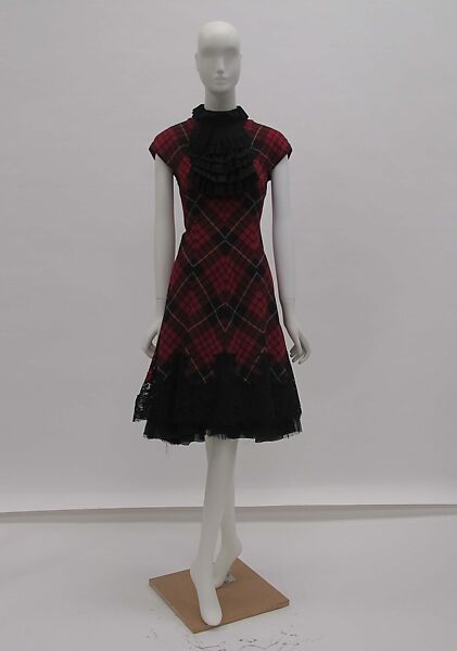 Dress, Alexander McQueen (British, founded 1992), wool, silk, metal, British 