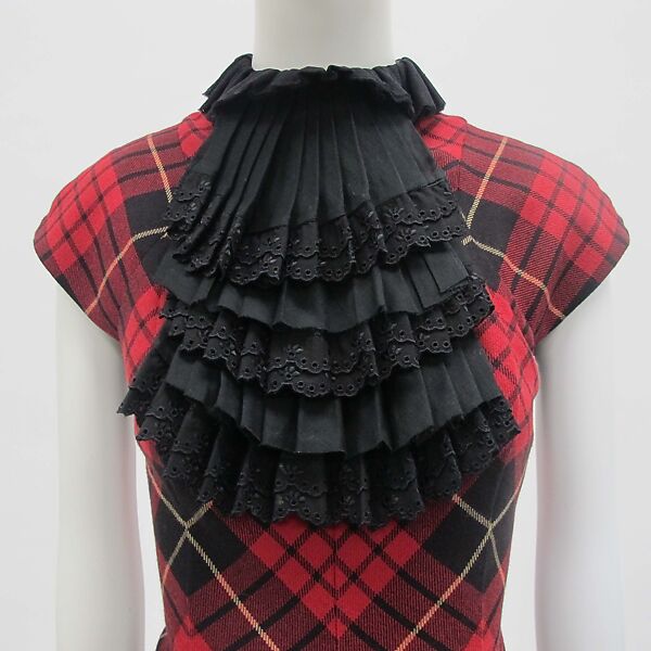 Dress, Alexander McQueen (British, founded 1992), wool, silk, metal, British