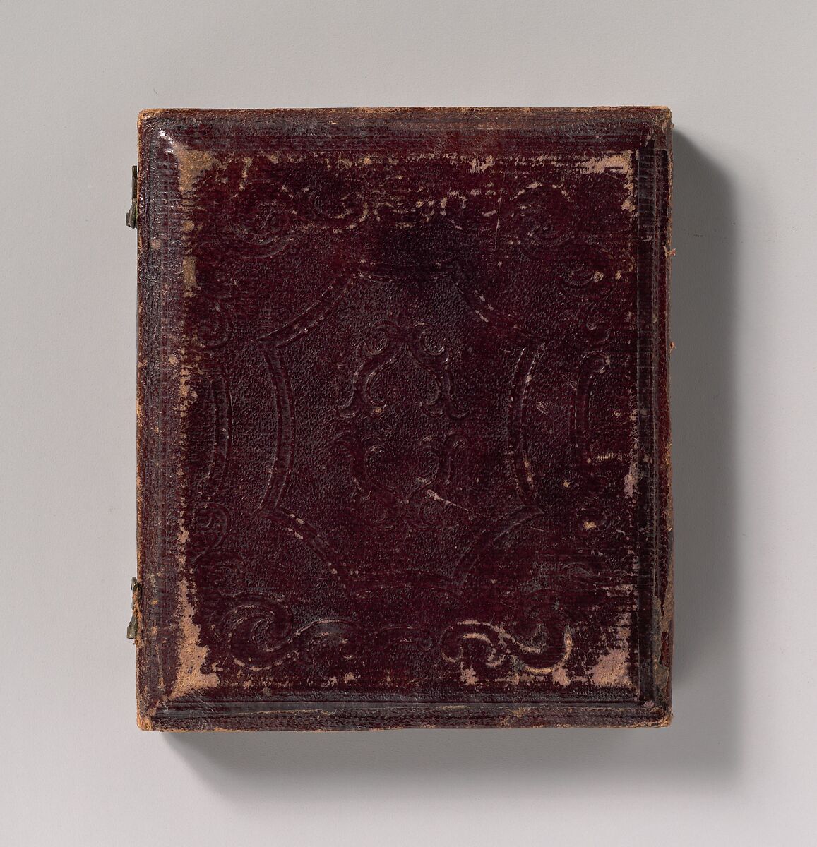 [Seated Woman Wearing Glasses], Unknown (French), Daguerreotype