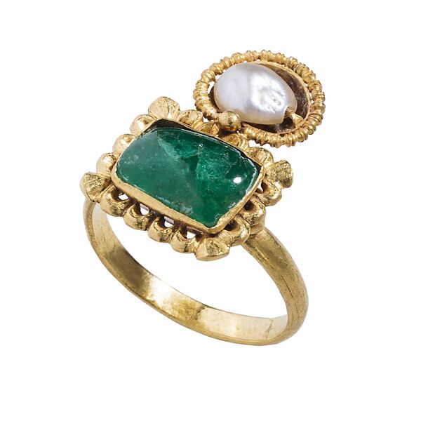 Double Gemstone Ring, Gold, pearl, emerald, Byzantine 