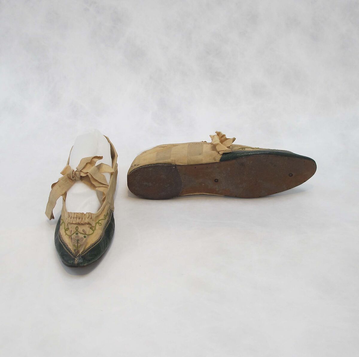 Shoes, silk, leather, linen, French