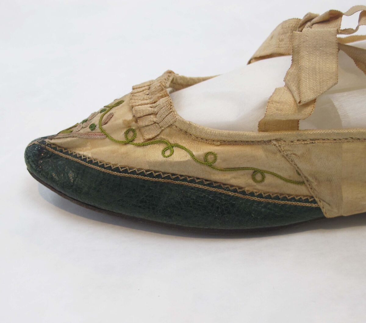 Shoes, silk, leather, linen, French