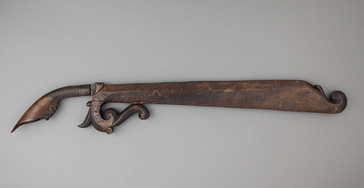 Sword (<i>Rudus</i>) and Scabbard, Muhammad Salih of Terumon (Malaysian, active Kampung Payang, ca. 1835), Steel, horn, gold, wood, Malaysian, Kampung Payang and Sumatran, Aceh