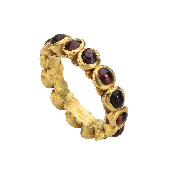 Late Antique Gemstone Ring, Gold and garnets, Roman 