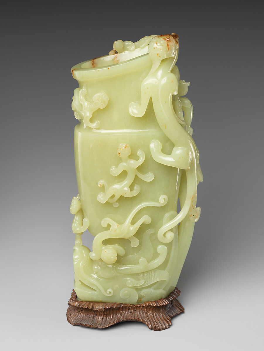 Vase with chi dragons, Jade (nephrite), China 